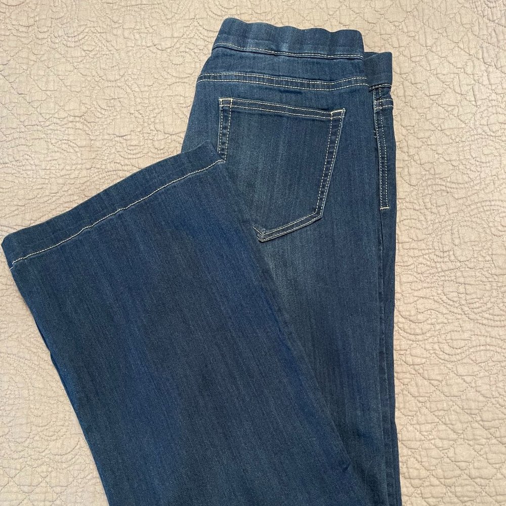 Cello stretch boot cut jeans. Dark Wash. NWOT. Large Regular Inseam.